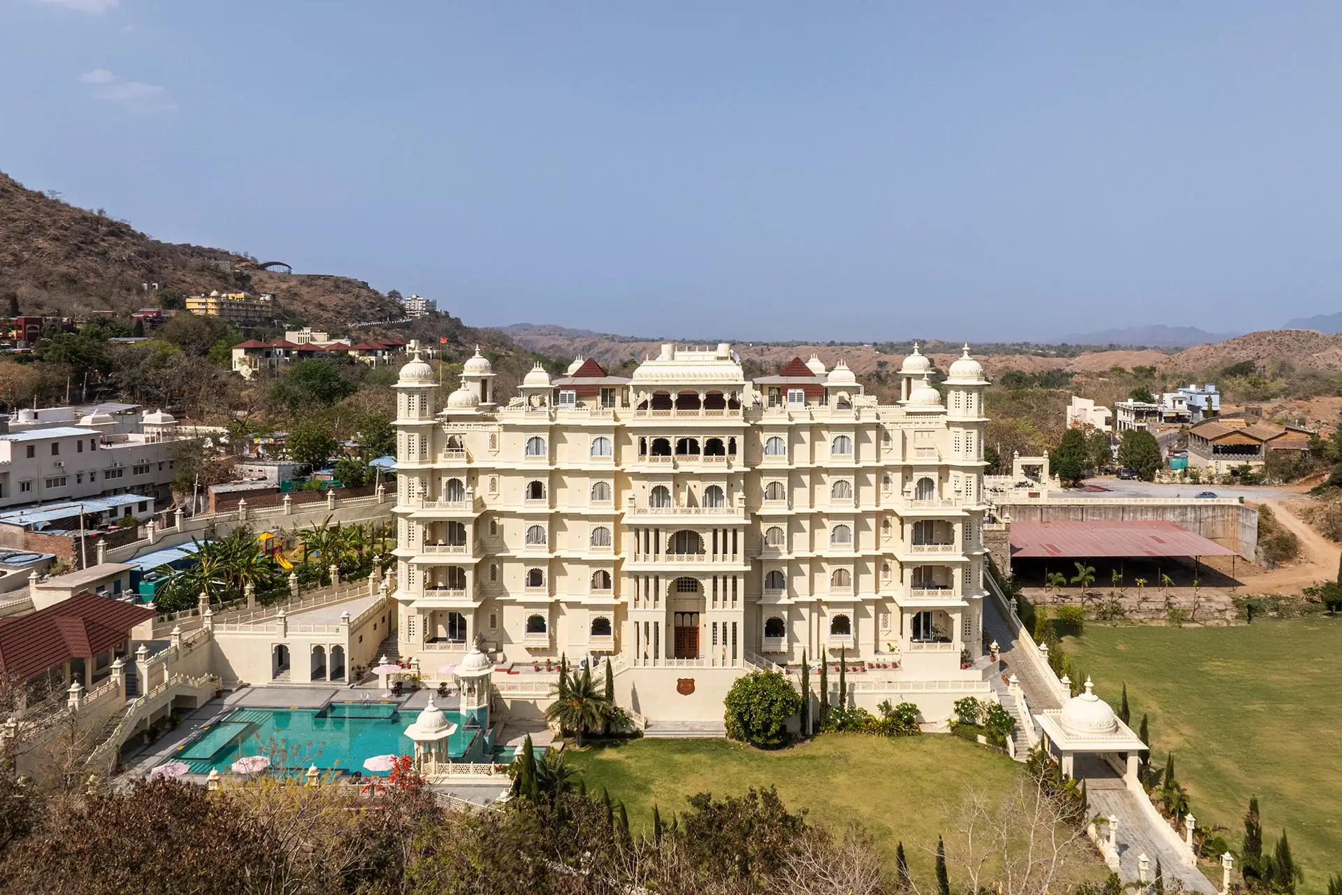 best luxury hotels in Kumbhalgarh