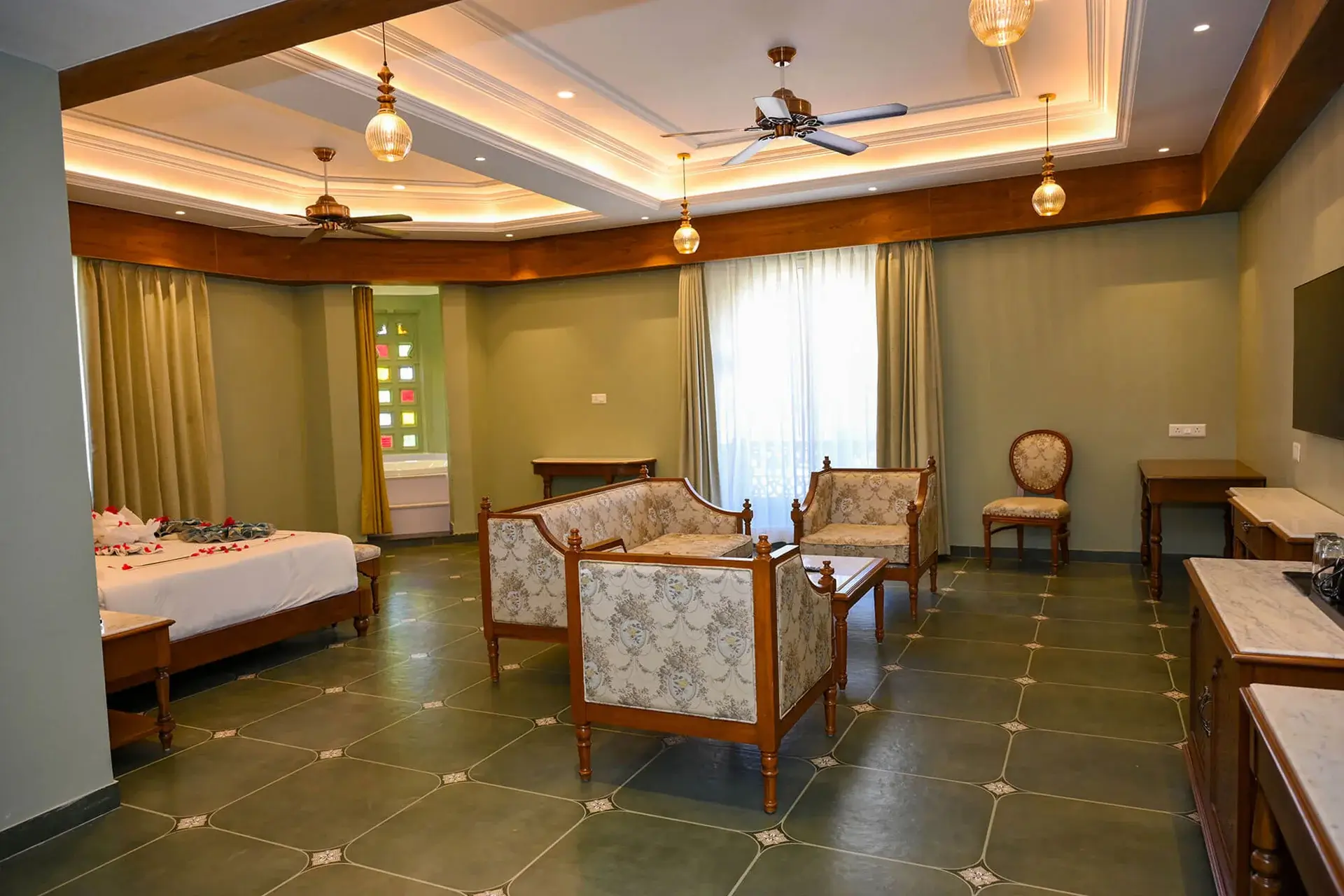 Jacuzzi Room in Kumbhalgarh
